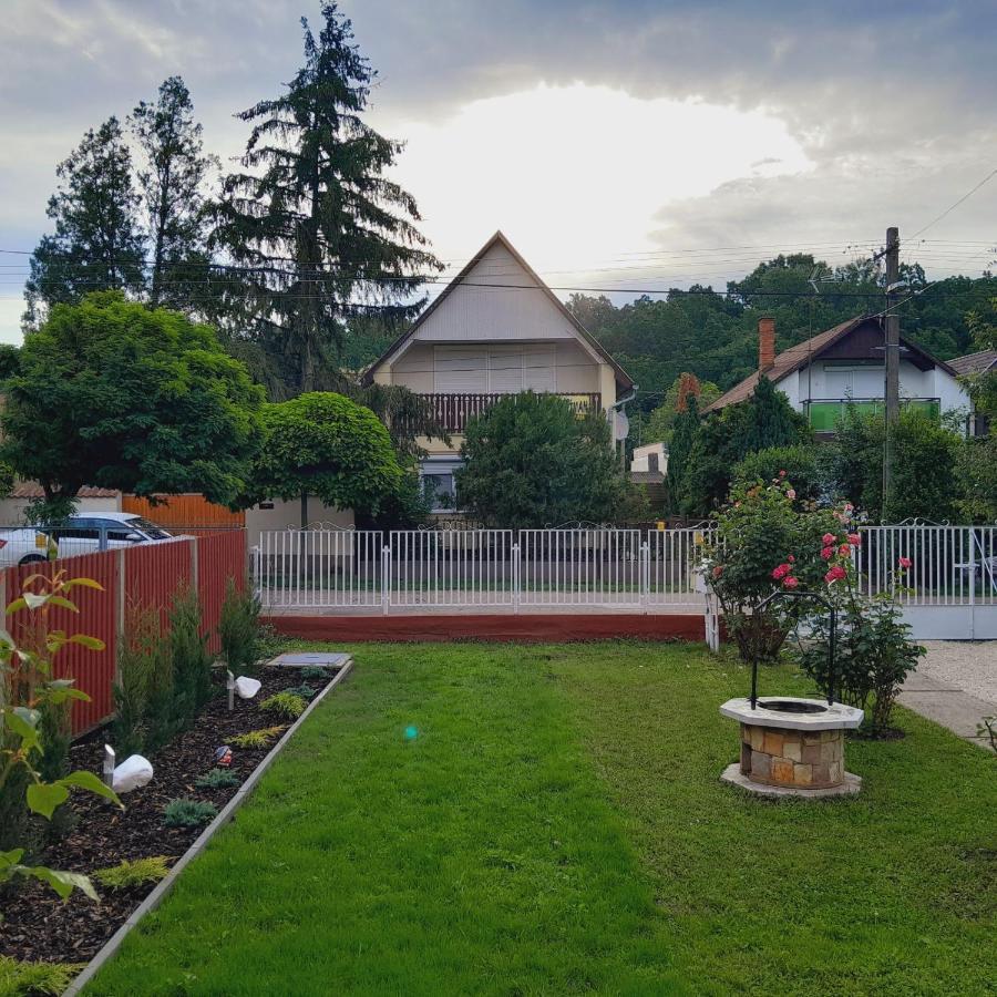 Edit Haz Hajduszoboszlo Exterior photo